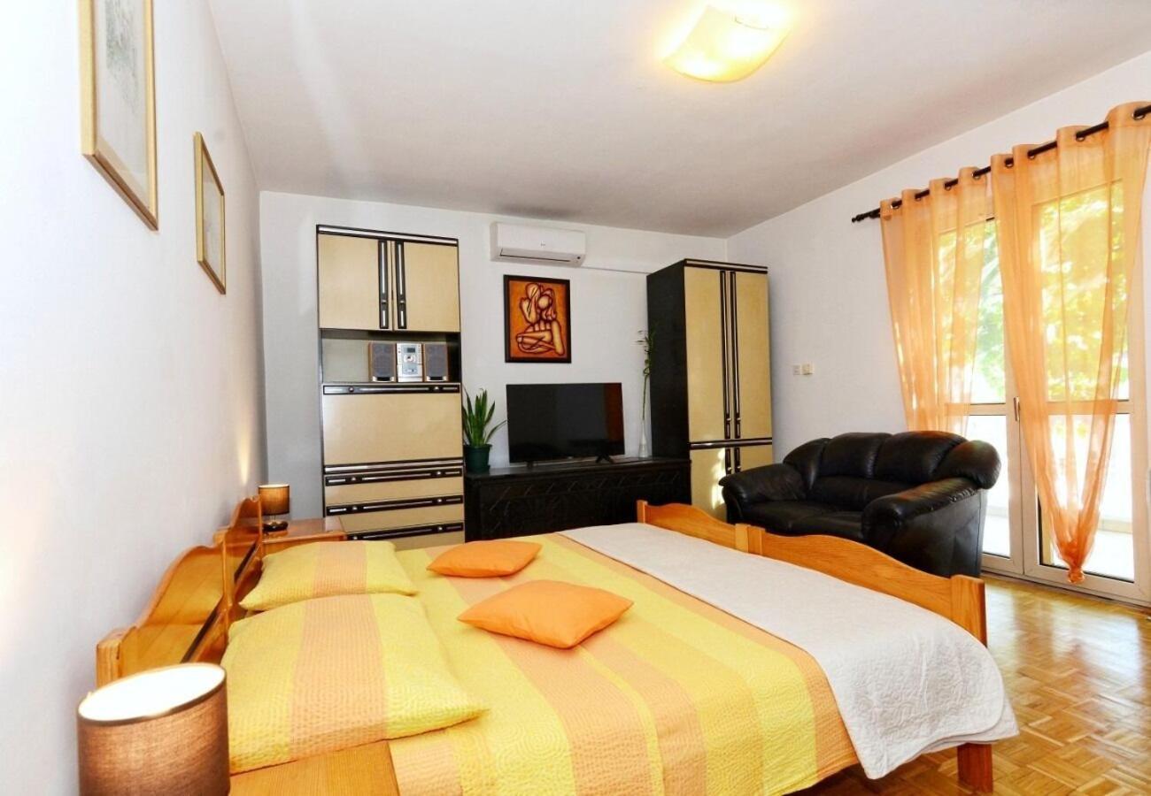 Apartments Snjeza Vodice Exterior foto